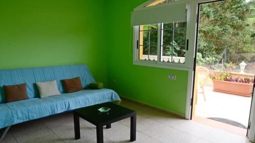 Valle Gran Rey Apartment | Unmatched Comfort at Apt. Passiflora 1B - Rated 10/10