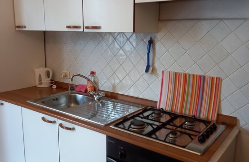 Roccalbegna Apartment | Relaxing Retreat in Maremma Hills with Spa & Hot Tub