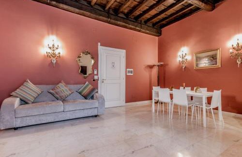 Rome City Centre Apartment | Discover APT ROME - Pietra: 4-Star Spa Retreat Rated 9.7