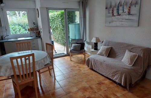 Saint-Philibert Apartment | Relaxing Apt St-Philibert La Trinité, Steps from the Beach