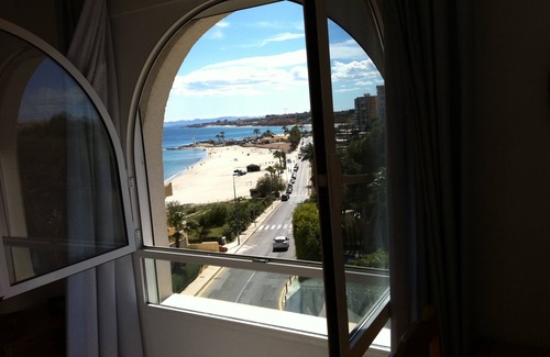 Orihuela Costa House | Modern Apartment with Beach Access and Top Amenities