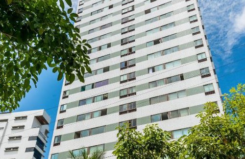 Gracas Apartment | Exceptional Apt Vista Parque da Jaqueira II with Pool & Hot Tub
