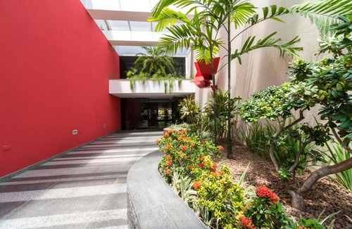 Gracas Apartment | Exceptional Apt Vista Parque da Jaqueira II with Pool & Hot Tub