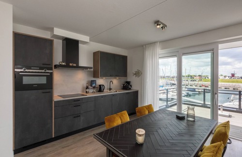 Sint-Annaland Apartment | Elegant Vista Maris Apartment with Spa and Kitchen Amenities