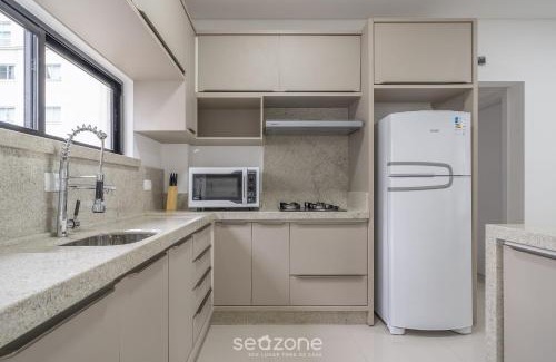 Castelo Branco Apartment | Cozy Apartment Just 3 Minutes from Beautiful Beach