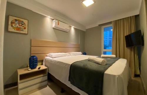 Rio Vermelho Apartment | Apt w Jacuzzi and Sea View in Rio Vermelho ENC0307