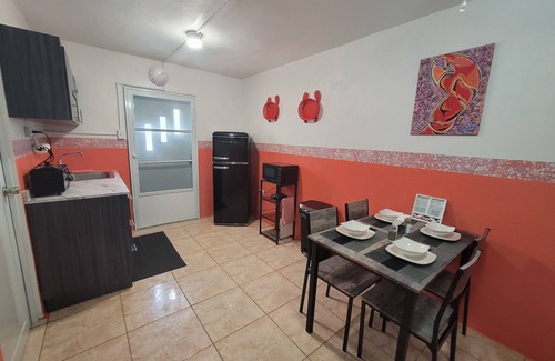 Coto Apartment | Relaxing Apt with Pool Deck, Steps to the Beach