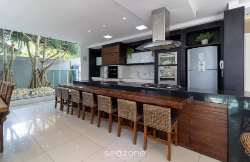 Florianopolis Apartment | Scenic Ocean View Apartment in Itacorubi with Pool