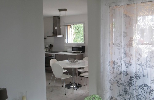 Saint-Marc-sur-Mer Apartment | Serene Retreat with Ocean View, Just Minutes from the Beach
