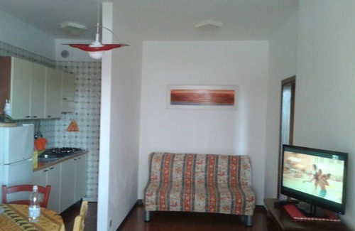 Rosignano Solvay Apartment | Family-Friendly Apartment with Pool, Steps from the Ocean