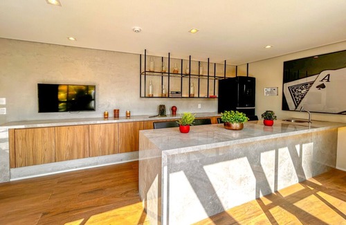 Butanta Apartment | Ideal Home Office Retreat Near Butantã Metro Station