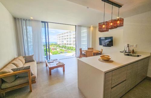 Zona Norte Apartment | Incredible Oceanfront 2-Bedroom Apartment with Pools in Cartagena