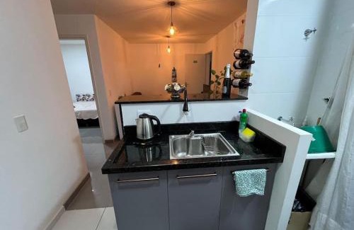 Campo Largo Apartment | Apto 2 quartos, prox Hospitais e shopping Outlet Campo Largo BR, possui lava e seca