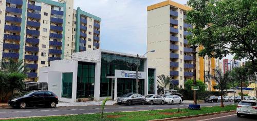 Bandeirantes House | Ideal Getaway for 8: Pool & Hot Tub at Caldas Novas