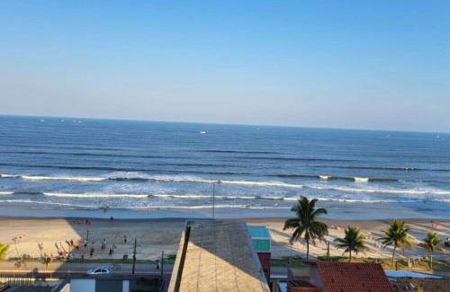 Centro Apartment | Oceanfront Apartment Steps from the Beach - Itanhaém