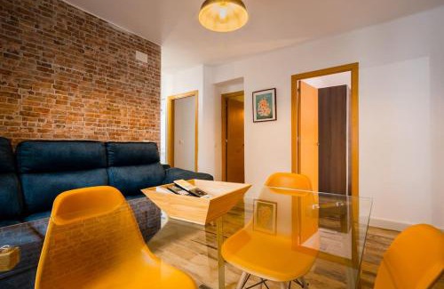 San Roque Apartment | Central Apartment with Private Parking & Bike Rentals