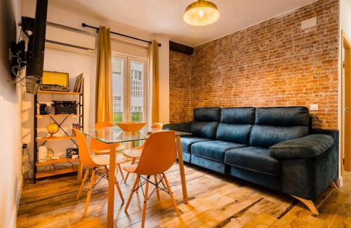San Roque Apartment | Central Apartment with Private Parking & Bike Rentals