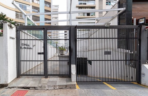 Cerqueira Cesar Apartment | Cozy Apartment with Wi-Fi near MASP in Jardim Paulista