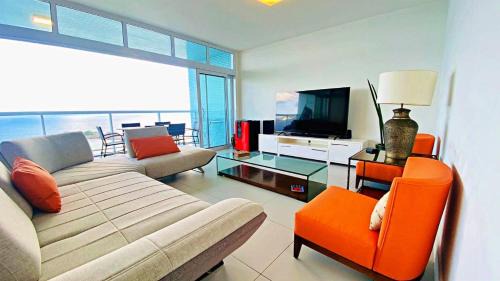 Centro Apartment | Scenic Oceanfront Apartment with Pet-Friendly Amenities