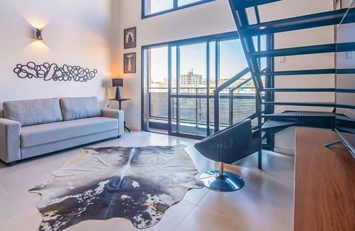 Azenha Apartment | Conveniently Located Azenha Apartment with Pool & Spa