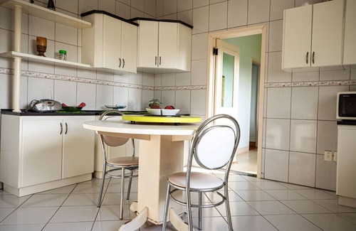 Guarapuava Apartment | Conveniently Located Apartment with WiFi in Guarapuava