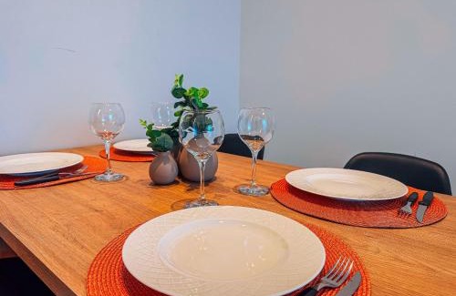 Santa Terezinha Apartment | Apto com 1 quarto e sacada com churrasqueira