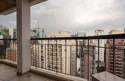 Cerqueira Cesar Apartment | Cozy Apartment with Pool and WiFi near MASP/São Paulo