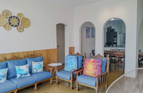 Embare Apartment | Scenic Beachfront Apartment in Santos with Spa & Kitchen