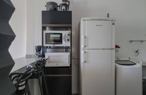 Embare Apartment | Scenic Beachfront Apartment in Santos with Spa & Kitchen