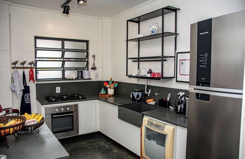 Jose Menino Apartment | Beachfront Apartment at José Menino, Santos - Family Friendly