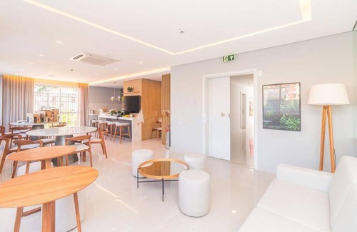 Partenon Apartment | Stylish Apto Near PUC with Pool & Family-Friendly Amenities