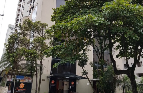 Pitangueiras Apartment | Oceanfront Apto Flat Pitangueiras B - Guest Rated 9.8