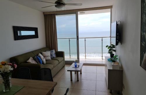 El Palmar Apartment | Oceanfront Retreat: Breathtaking Pacific Views Await