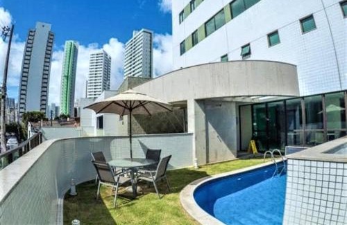 Casa Amarela Apartment | Modern Apartment in Prime Location with Pool Access