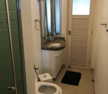 Morro do Maluf Apartment | Beachfront Apto Pitangueiras with Scenic Ocean Views