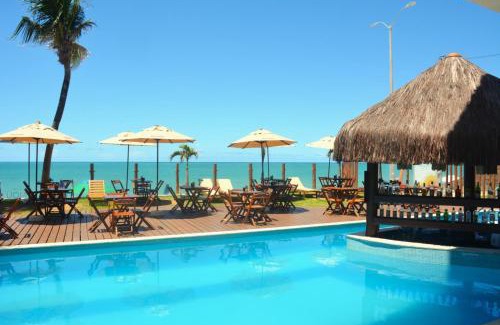 Ponta Negra Apartment | Serene Escape with Oceanfront Views and Private Beach