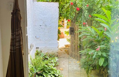 Itacare Apartment | Cozy Ocean View Retreat: Pet and Child Friendly Stay