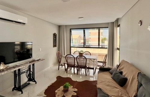 Ponta do Papagaio Apartment | Relaxing Apto Vida Boa II - Steps from the Beach