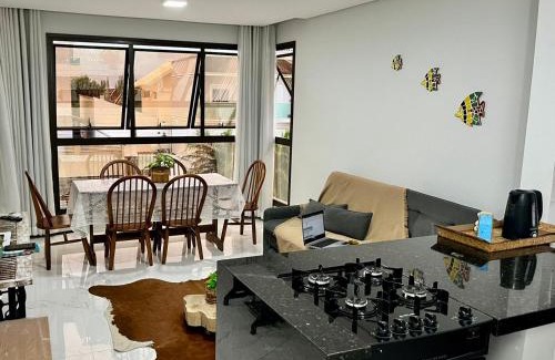 Ponta do Papagaio Apartment | Relaxing Apto Vida Boa II - Steps from the Beach