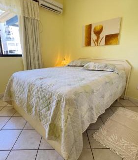 Piratuba Apartment | Relax at Apto Violetas na Janela Near Parque Termal