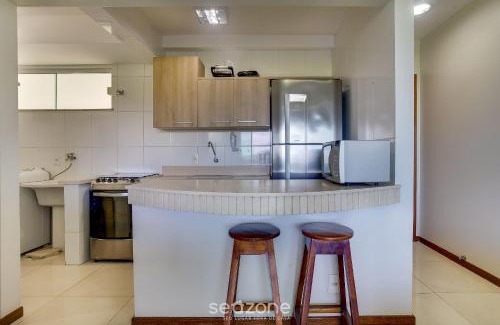Pontal Apartment | Guest Rated 10/10: Belo Apto Baia do Pontal BCL402 with Pool
