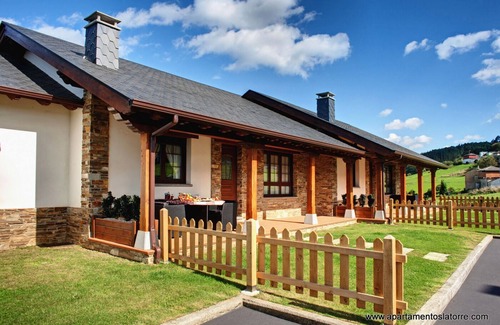 Valdes Cottage | Discover La Torre: Ocean View Retreat Near Luarca and Cudillero