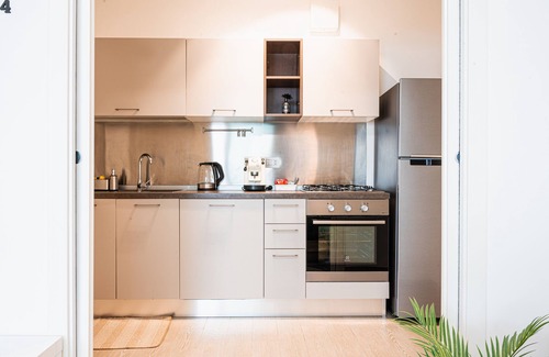 Municipio 2 Apartment | ApuliaLux: Elegant Apartment with Spa & Free Parking