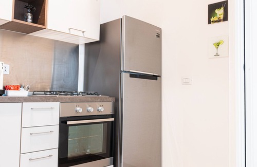 Municipio 2 Apartment | ApuliaLux: Elegant Apartment with Spa & Free Parking