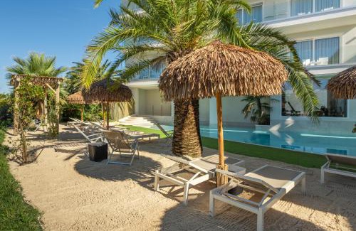 Caorle Hotel | Experience AQA Palace: Pet-Friendly Retreat with Ocean Views