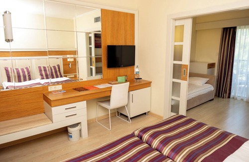 Avsallar Resort | Elegant AQI Pegasos Royal: Ocean View & Spa Retreat