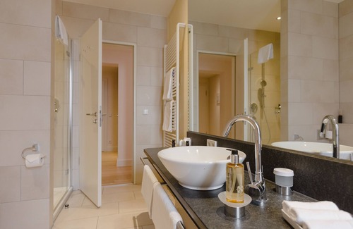 Baden Baden Old Town Hotel | Relaxing Aqua Aurelia Suites with Spa and Pool Access