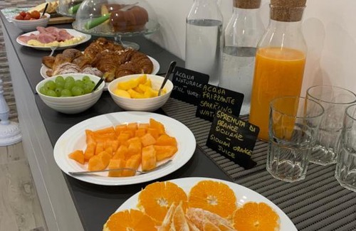Milazzo Bed & Breakfast | Pet-Friendly Aqua B&B with Top Amenities and Perfect Rating