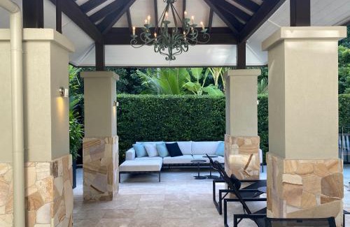 Port Douglas Villa | Beachfront Bliss at AQUA Villa Port Douglas - 9/10 Rated!