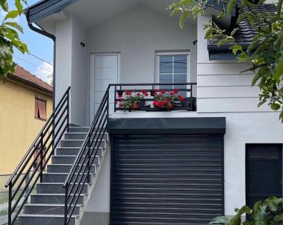 Vrnjacka Banja Apartment | Oceanfront Aqua Casa: Guest Rated 10/10 with Pool Access